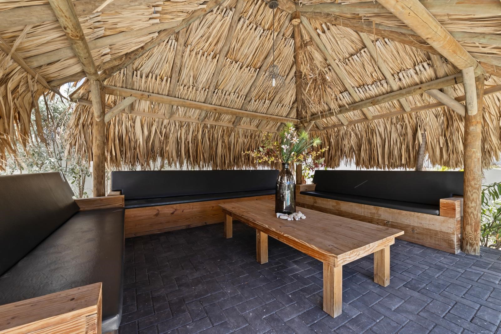 Binnen de palapa